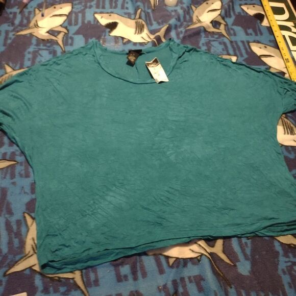 Rue 21 Ladies Top Size: Large  (0221) - Picture 1 of 7